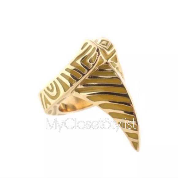 Neiman Marcus GOLD Claw Ring Enamel ENGLAND 6 RARE